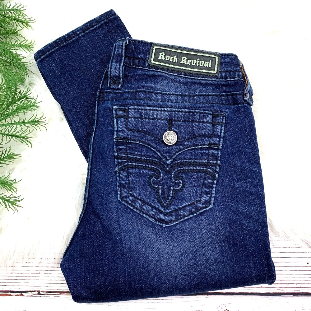 👖New |•ROCK REVIVAL•| Alivia Mid-Rise Skinny👖